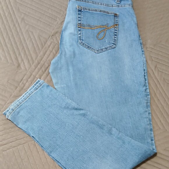 H&M Black Bodysuit, Med., with Jordache Faded Jeans Size 14, Bundle for - Picture 9 of 11